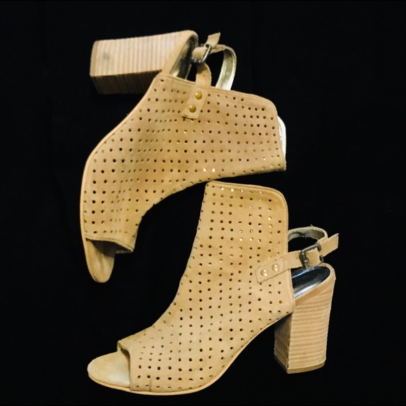 Diba Shoes - DIBA TRUE PERFORATED SUEDE OPEN TOE SHOE